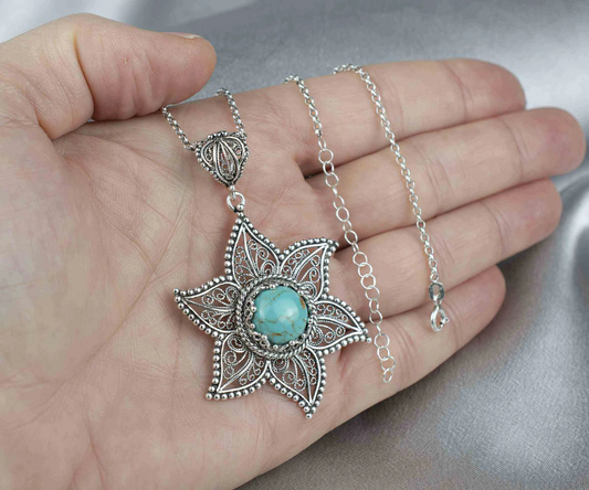 FiligranIst - Filigree Art Copper Turquoise Gemstone Star Design Women Silver Pendant Necklace