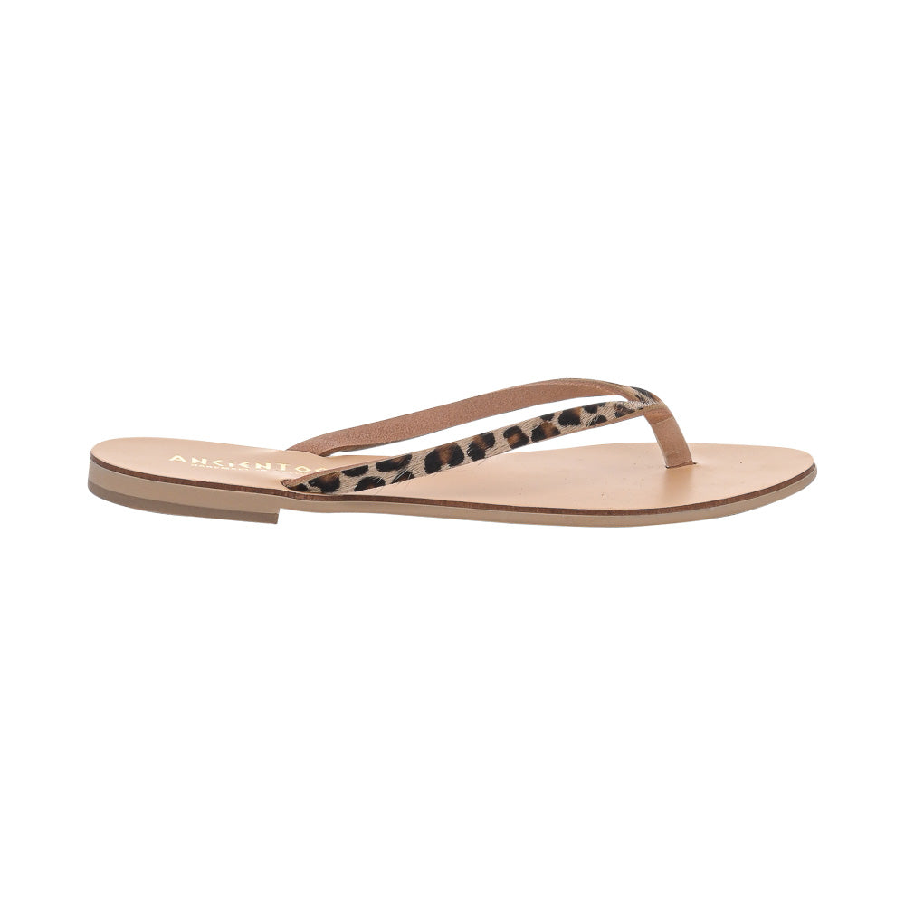 Ancientoo Flip Flops Apate