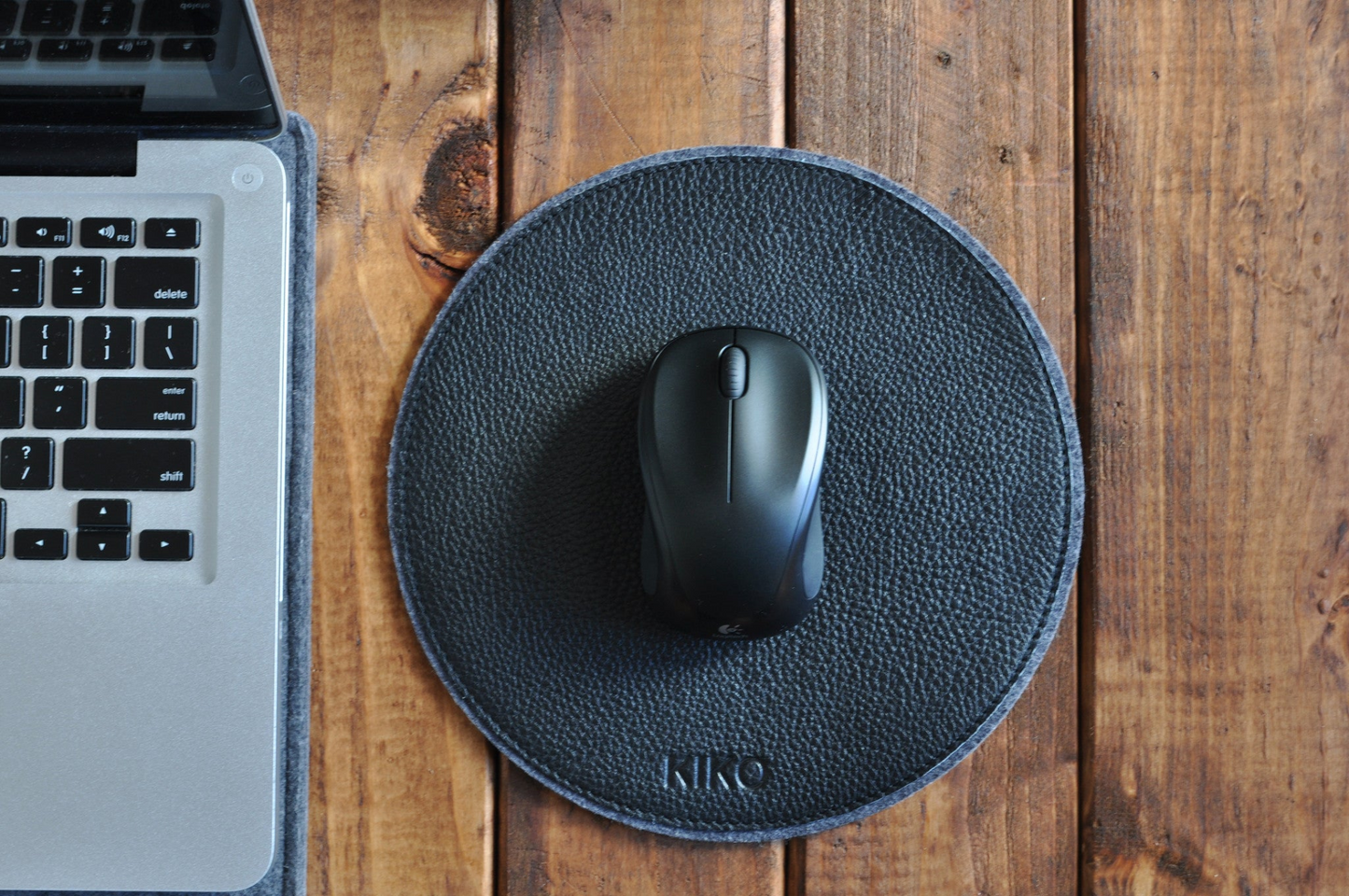 Kiko Leather And Wool Felt Tech Pad - A Blend of Functionality and Elegance