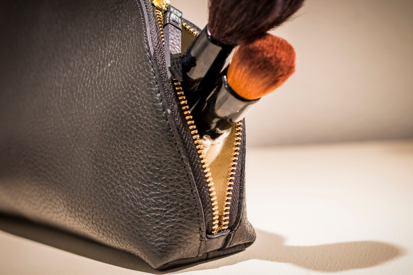 Kiko Genuine Pebble Leather Small Travel Case - Your Compact Companion for Elegant Organization