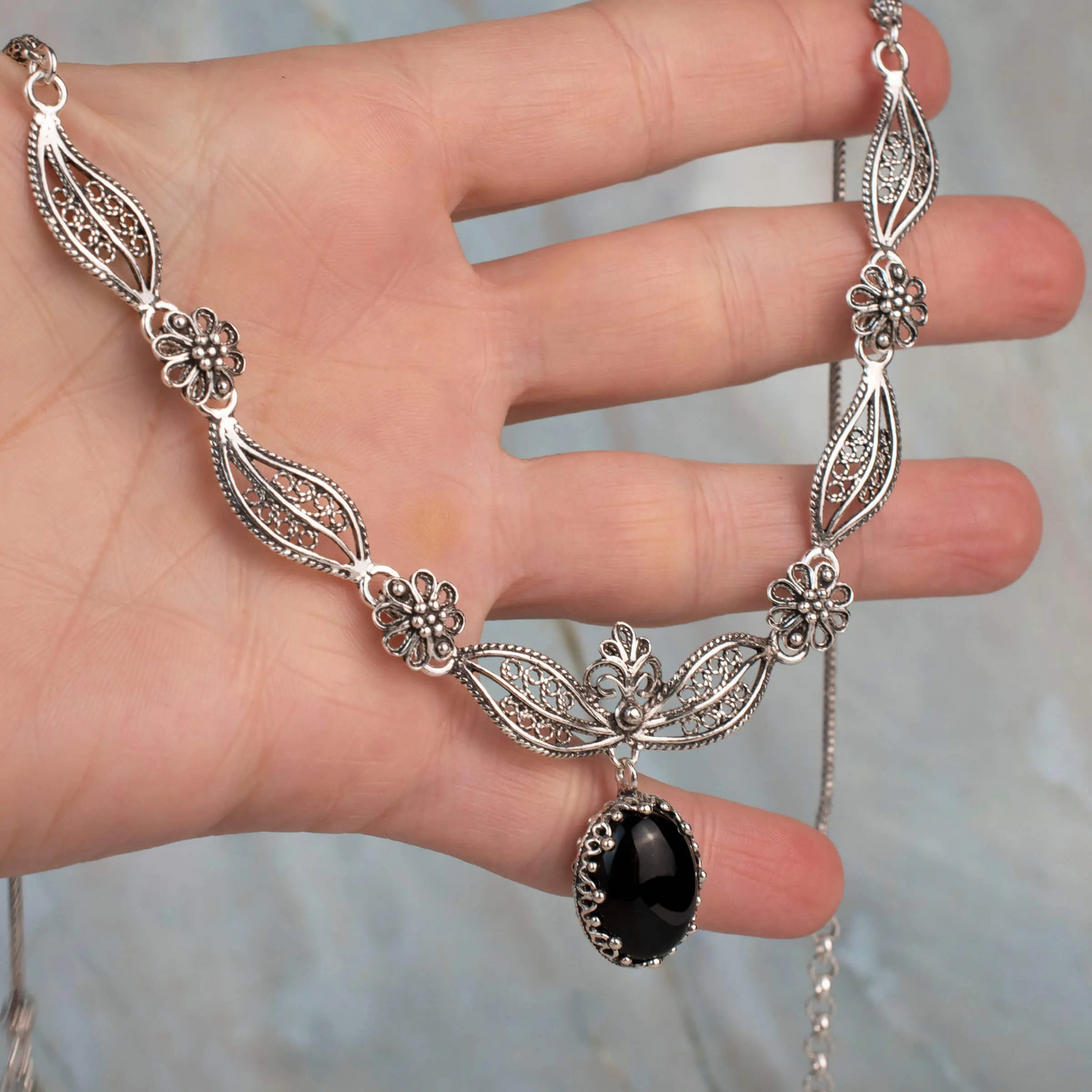 FiligranIst - Filigree Art Black Onyx Gemstone Silver Princess Necklace: An Emblem of Sophistication