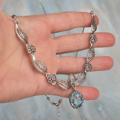 FiligranIst - Filigree Art Blue Topaz Gemstone Silver Princess Necklace