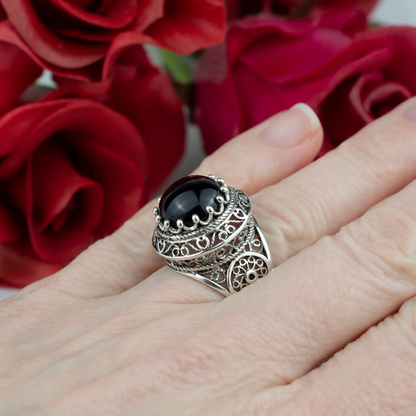 FiligranIst - Filigree Art Black Onyx Gemstone Sterling Silver Dome Ring