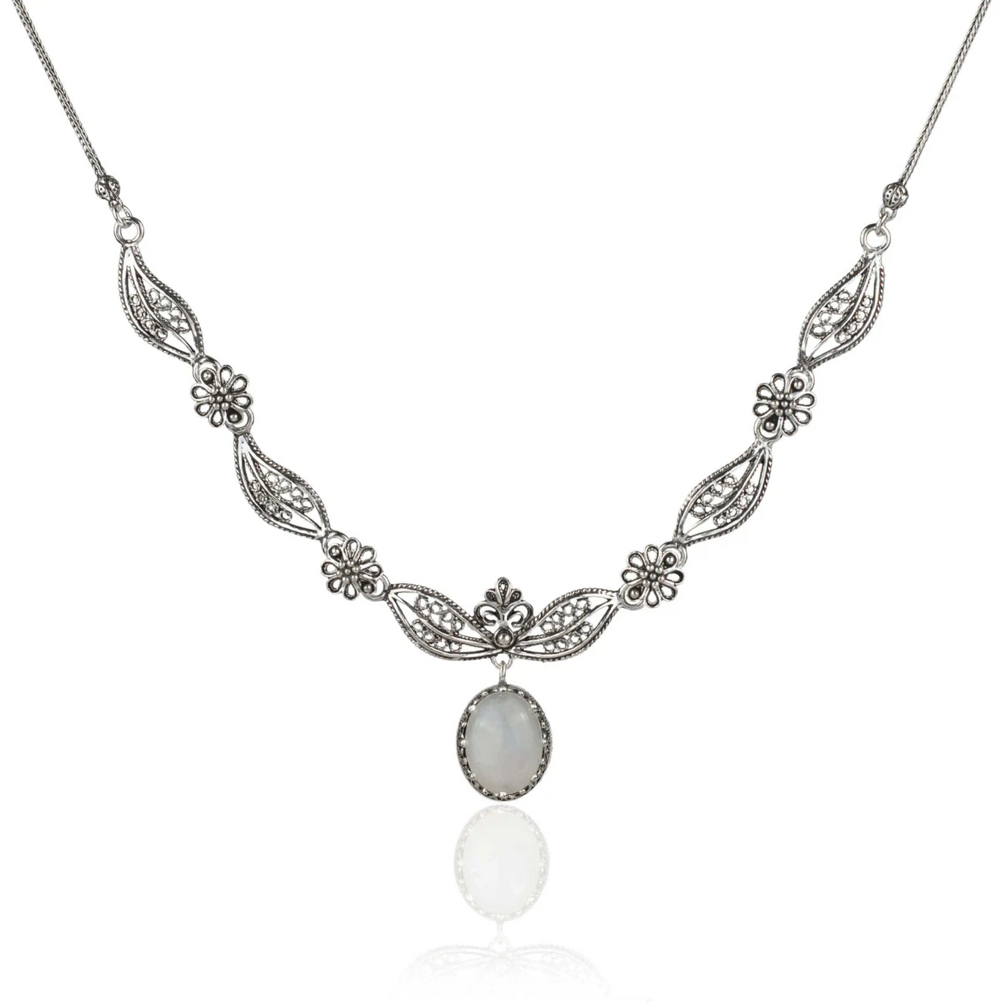 FiligranIst - Filigree Art Gray Moonstone Silver Princess Necklace