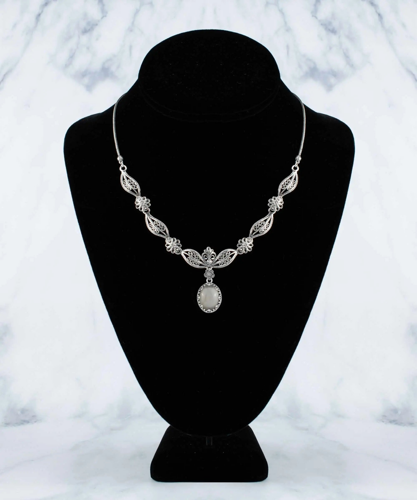 FiligranIst - Filigree Art Gray Moonstone Silver Princess Necklace