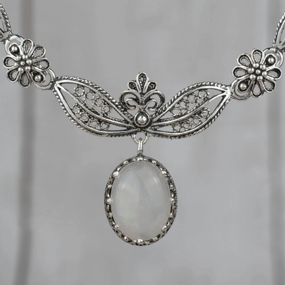 FiligranIst - Filigree Art Gray Moonstone Silver Princess Necklace