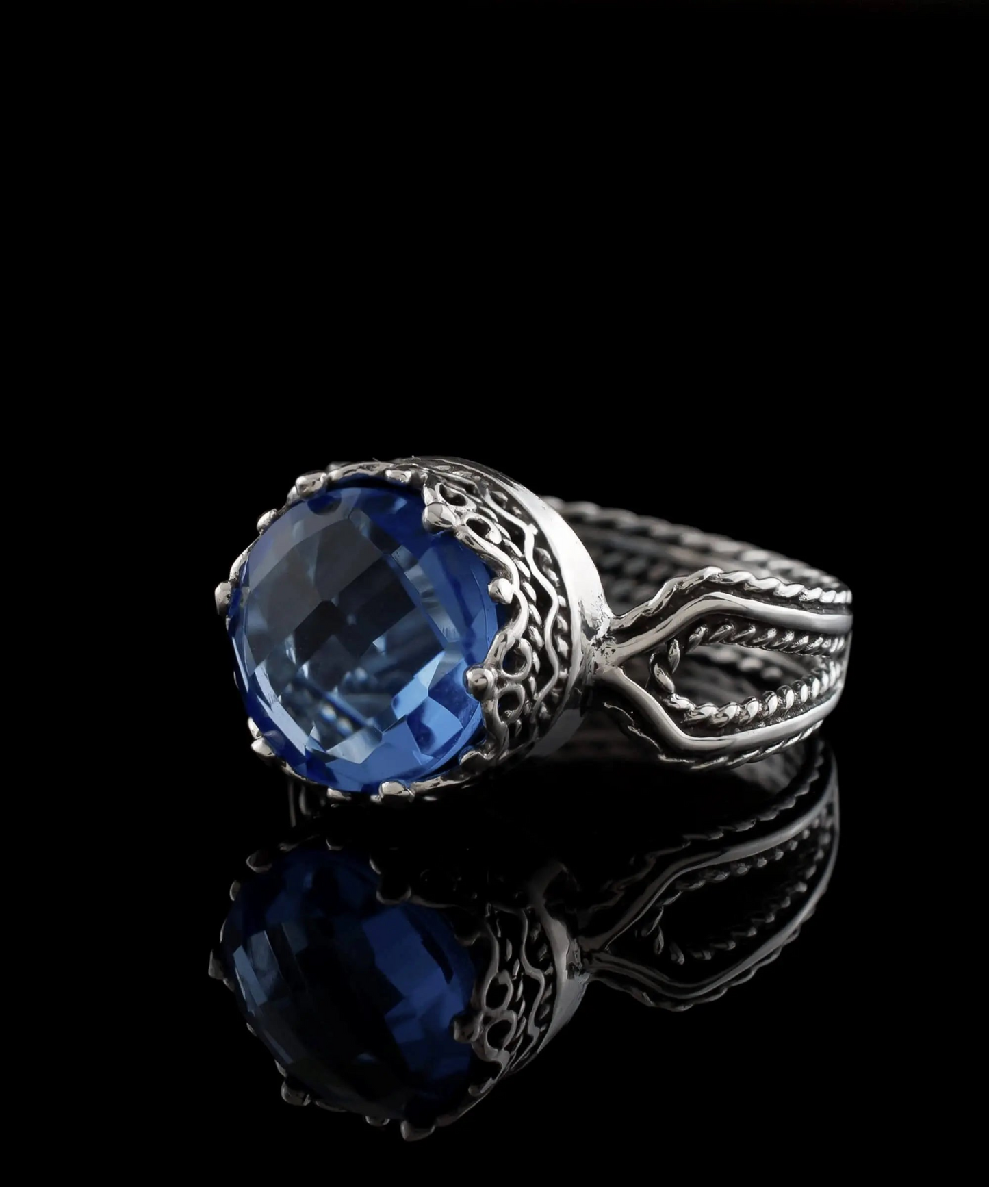 FiligranIst -  Blue Quartz Gemstone Silver Filigree Art Cocktail Ring