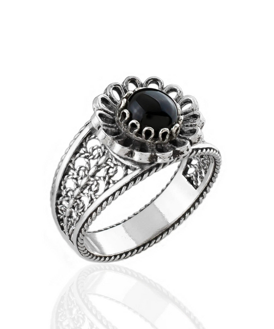 FiligranIst - Black Onyx Gemstone Daisy Filigree Silver Cocktail Ring