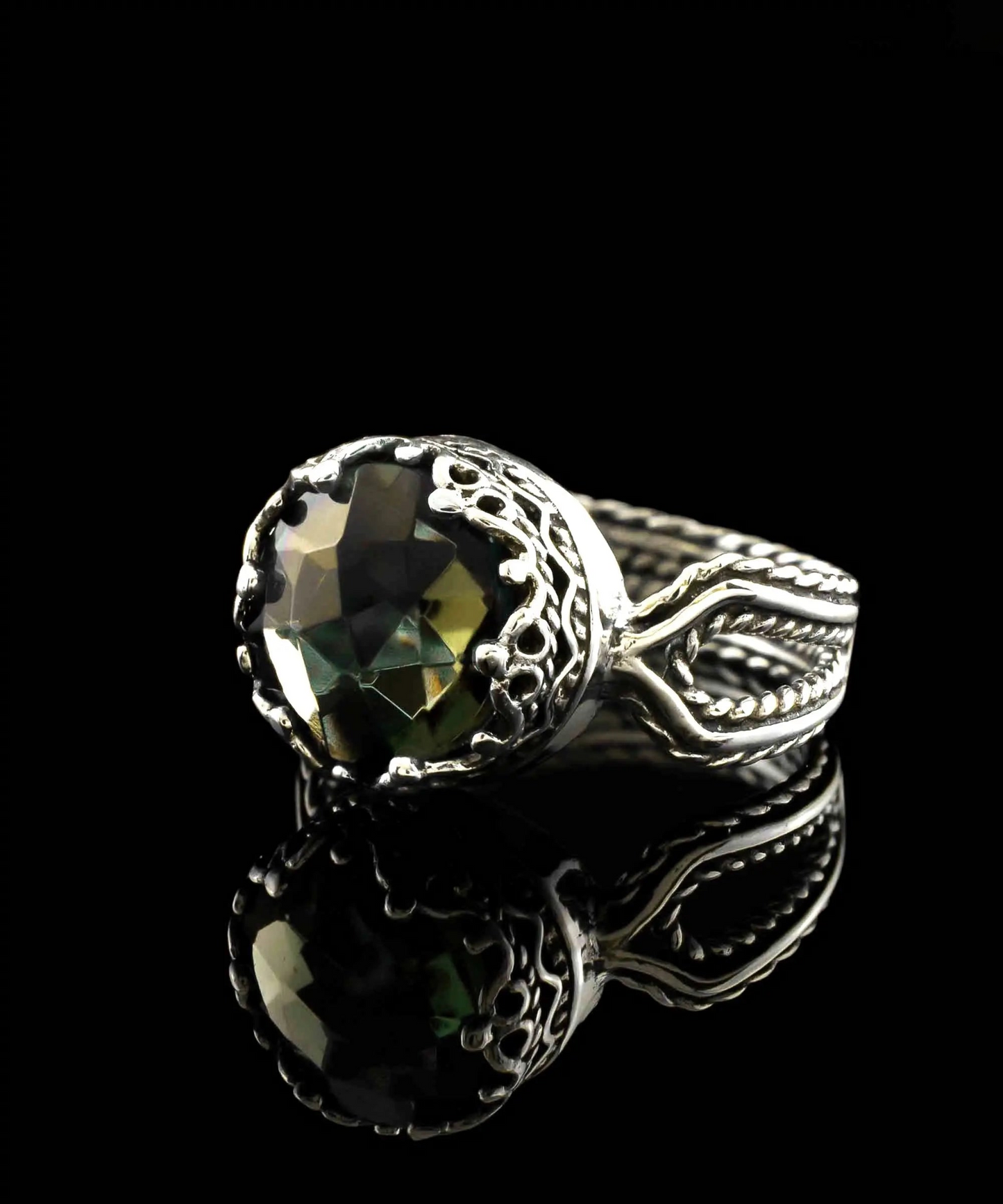 FiligranIst - Sterling Silver Alexandrite Filigree Cocktail Ring