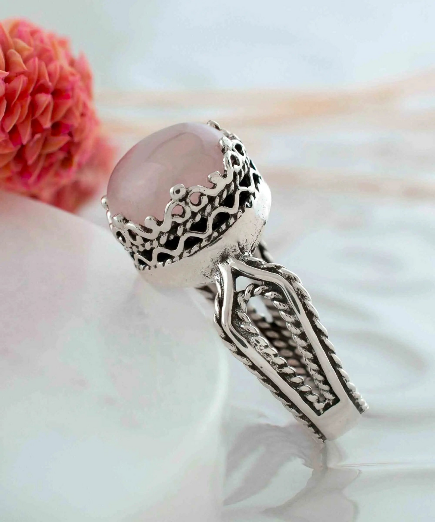 FiligranIst - Rose Quartz Gemstone Sterling Silver Filigree Cocktail Ring