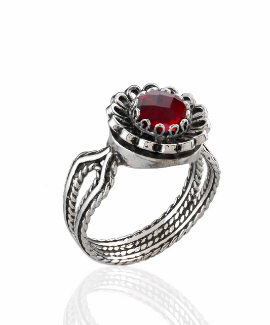 FiligranIst - Ruby Quartz Sterling Silver Lace Flower Cocktail Ring