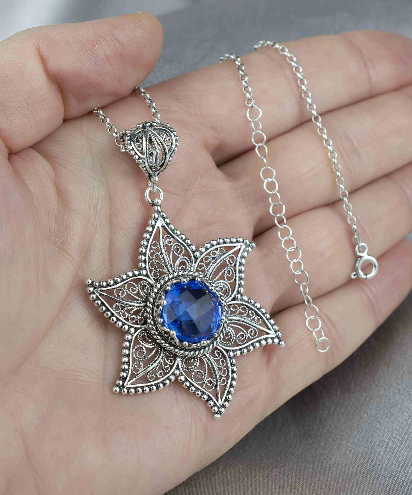 FiligranIst - Handcrafted Sterling Silver Filigree Art Blue Quartz Star Design Pendant Necklace