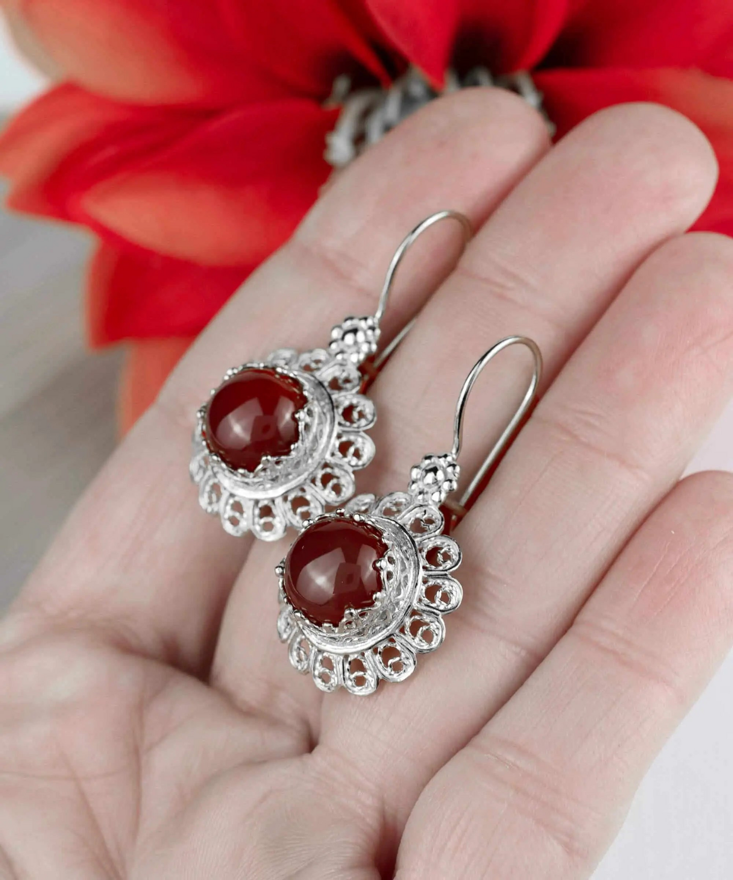 FiligranIst - Filigree Art Flower Design Carnelian Gemstone Women Silver Drop Earrings