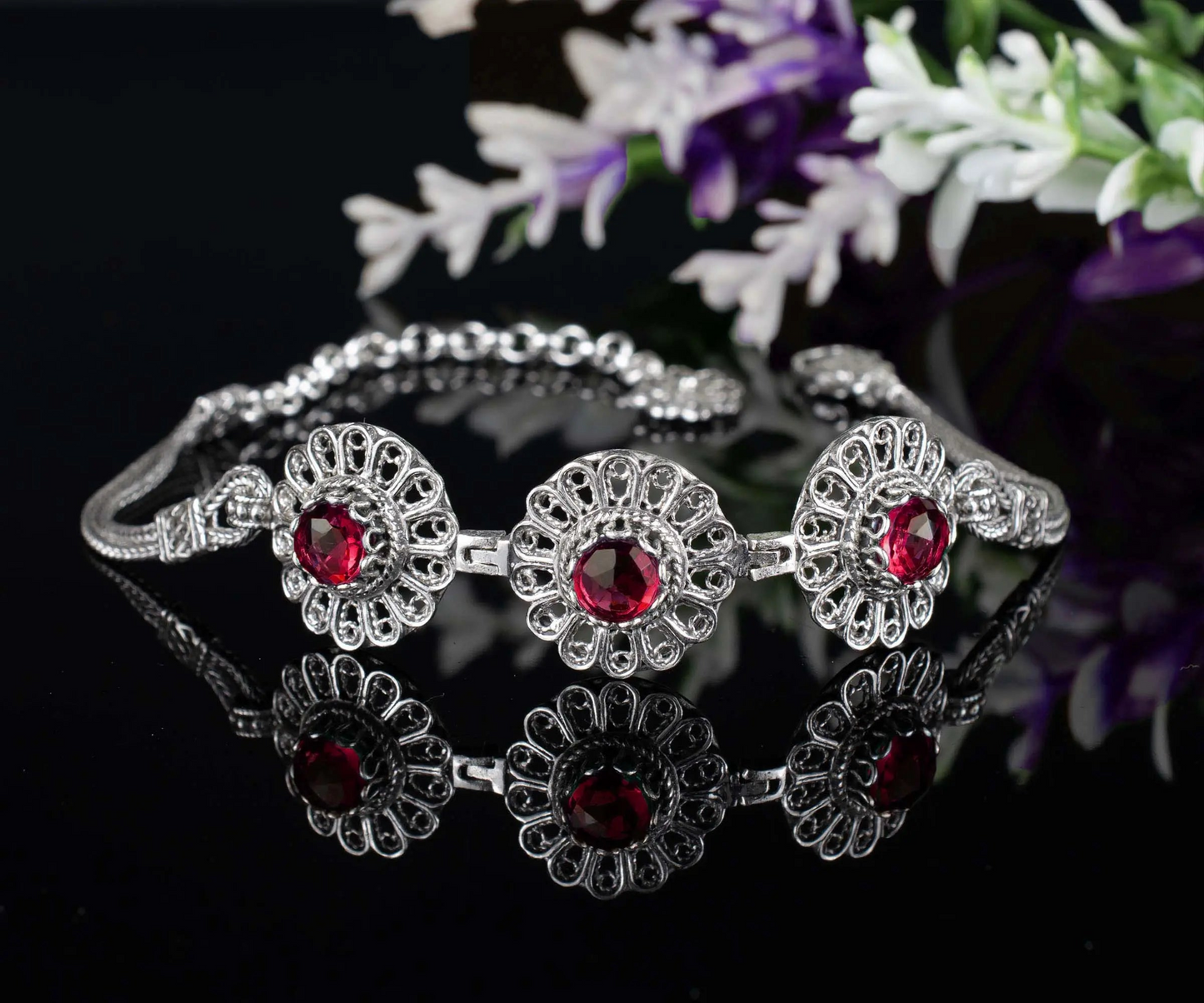 FiligranIst - Filigree Art Ruby Gemstone Women Silver Link Bracelet