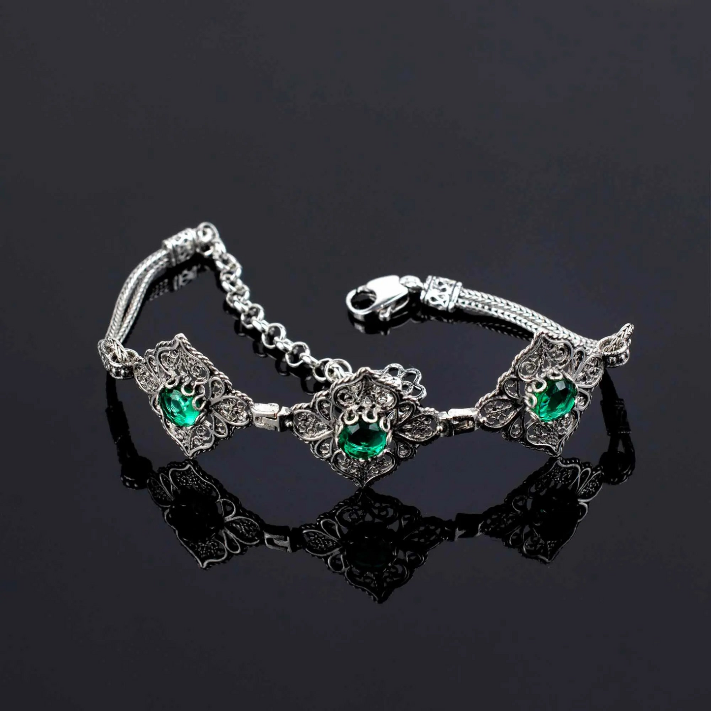 FiligranIst - Filigree Art Sterling Silver Emerald Gemstone Woman Adjustable Link Bracelet