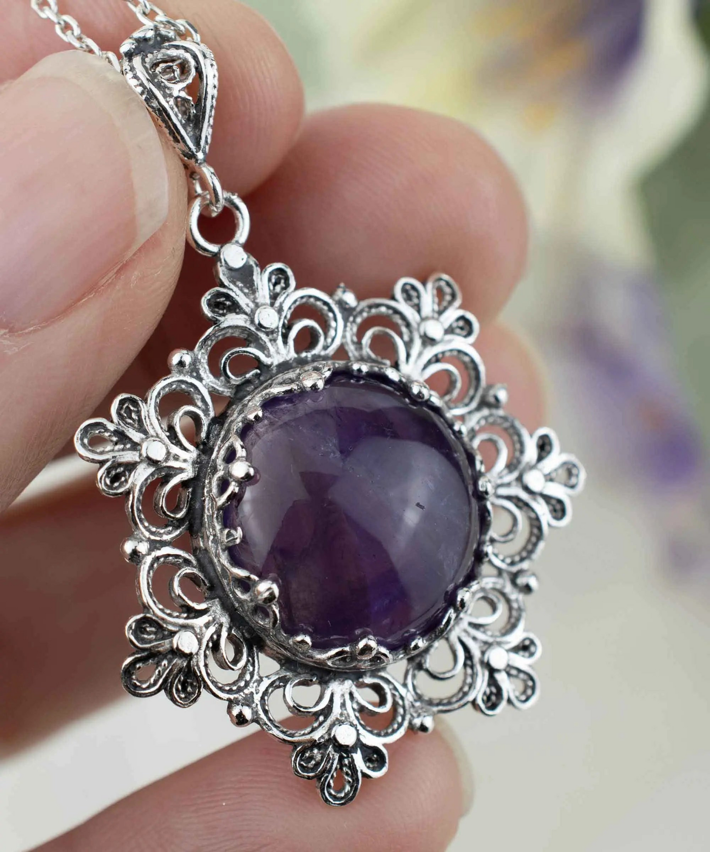 FiligranIst - Handcrafted Amethyst Gemstone Flower Silver Filigree Pendant Necklace