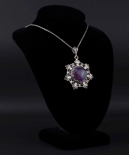 FiligranIst - Handcrafted Amethyst Gemstone Flower Silver Filigree Pendant Necklace