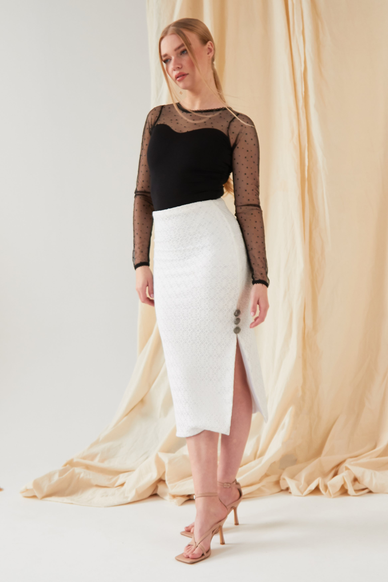 Sarvin Ciara White Lace Bodycon Skirt