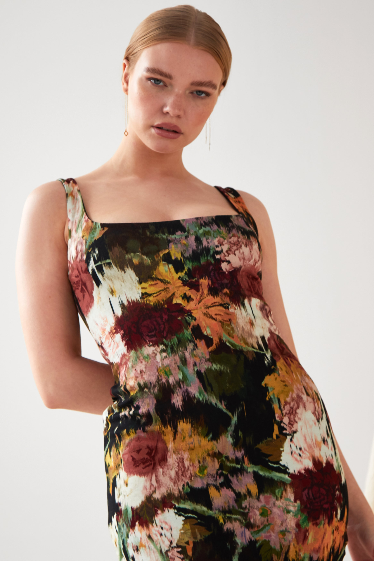 Sarvin Sophia Sleeveless Floral Bodycon Dress