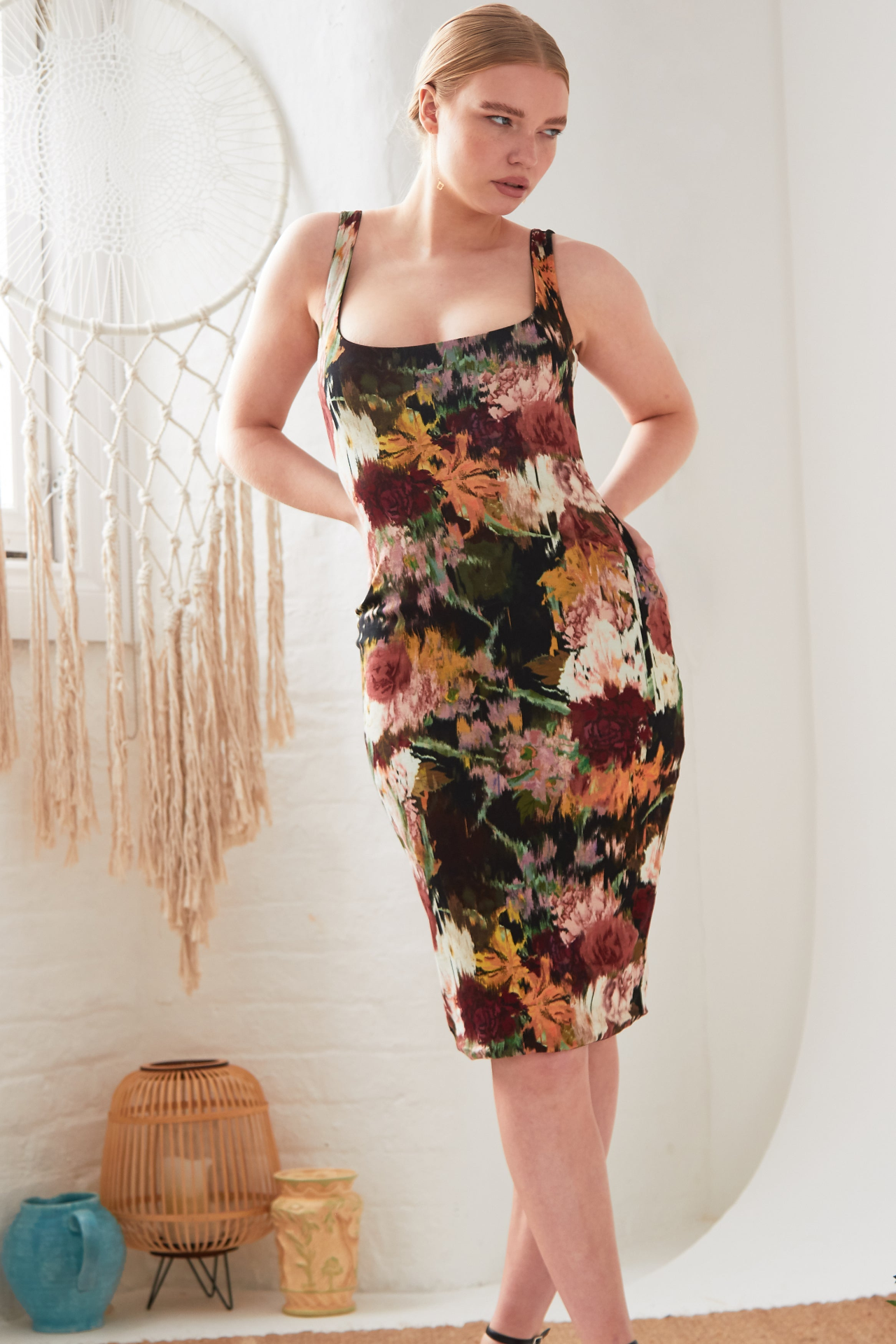 Sarvin Sophia Sleeveless Floral Bodycon Dress